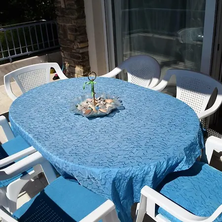 Palio Apartman PalaiónTsiflíkion